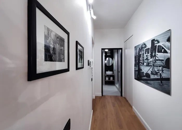 Chiclife Florentin - Downtown Apartment