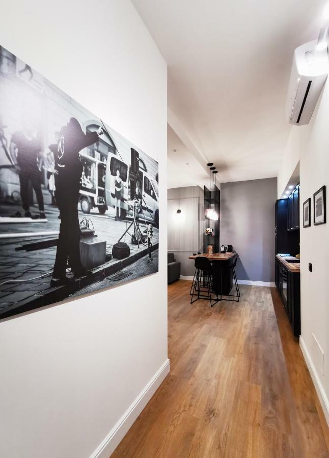 Chiclife Florentin - Downtown Apartment